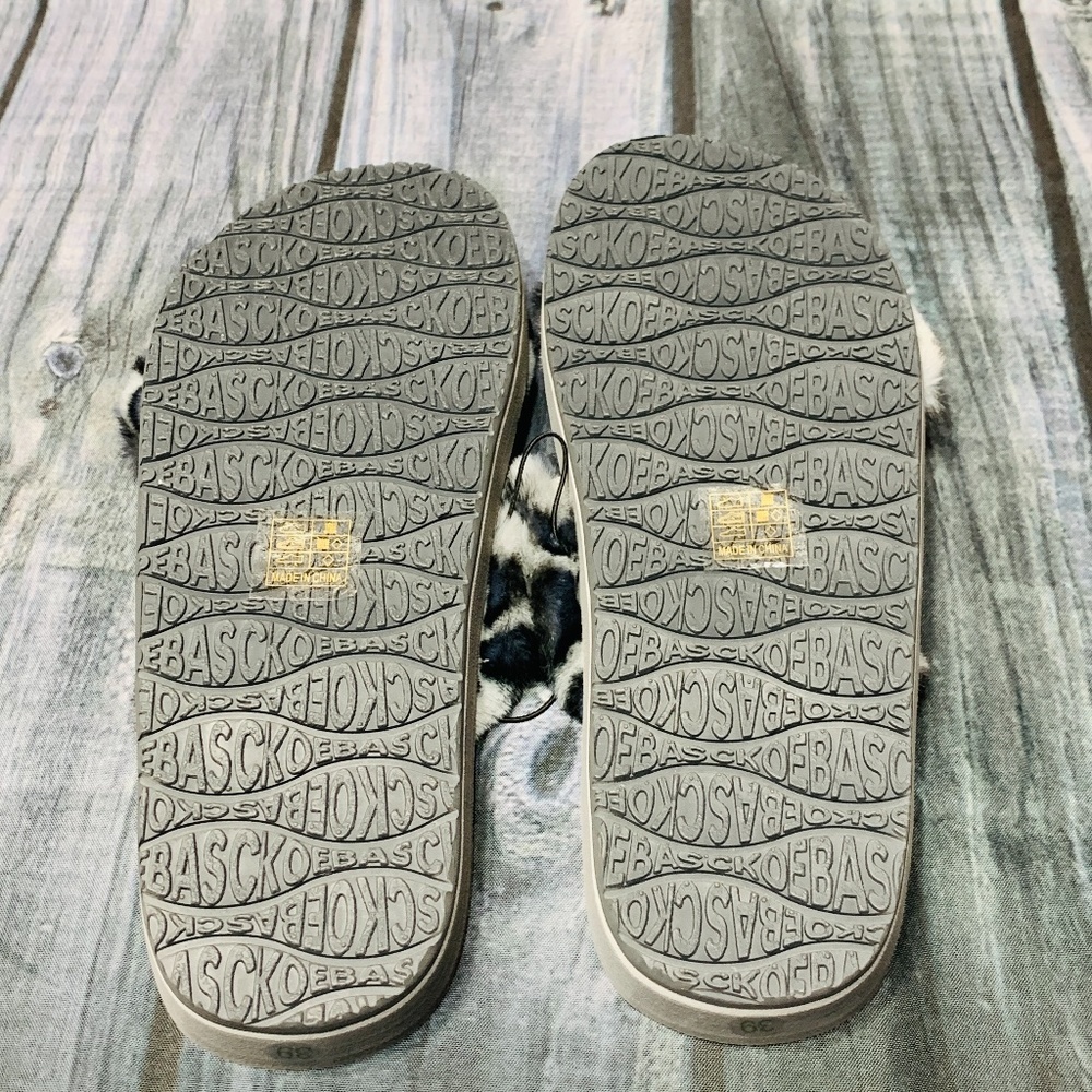 Fuzzy Slides - Picture 4 of 4